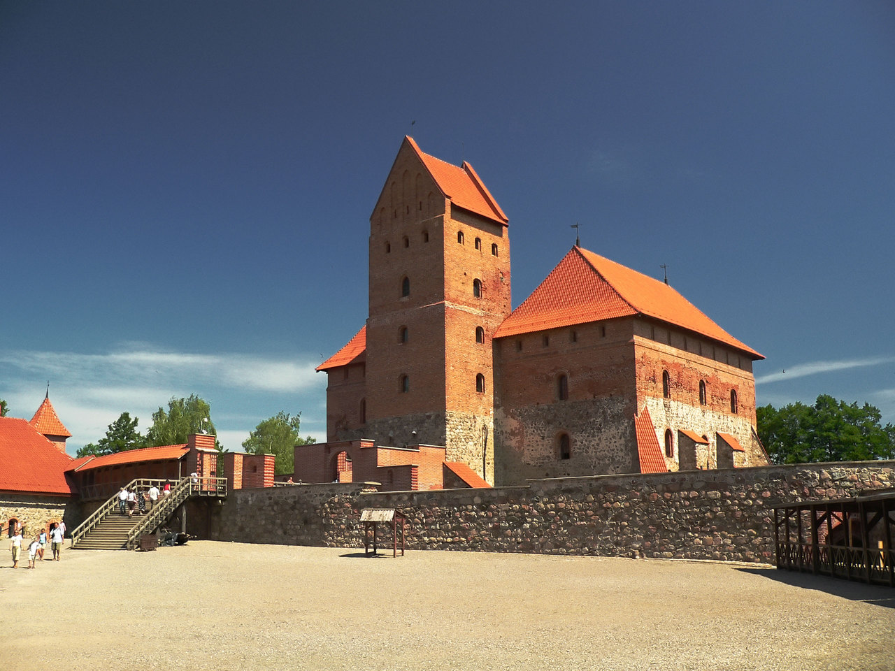 trakai castle guided tour